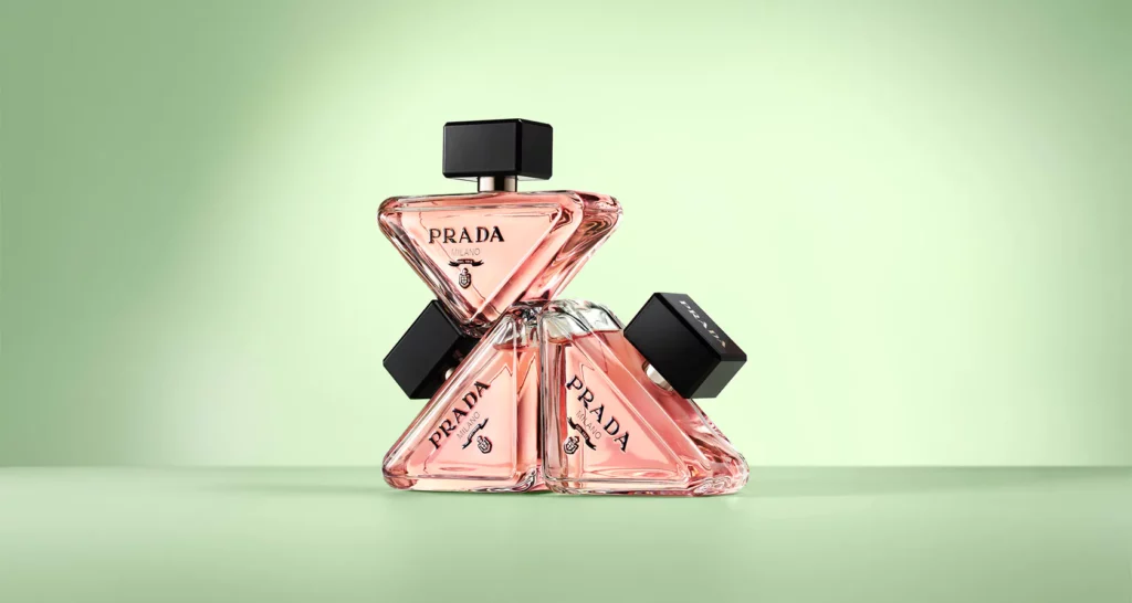 paradoxe perfume display